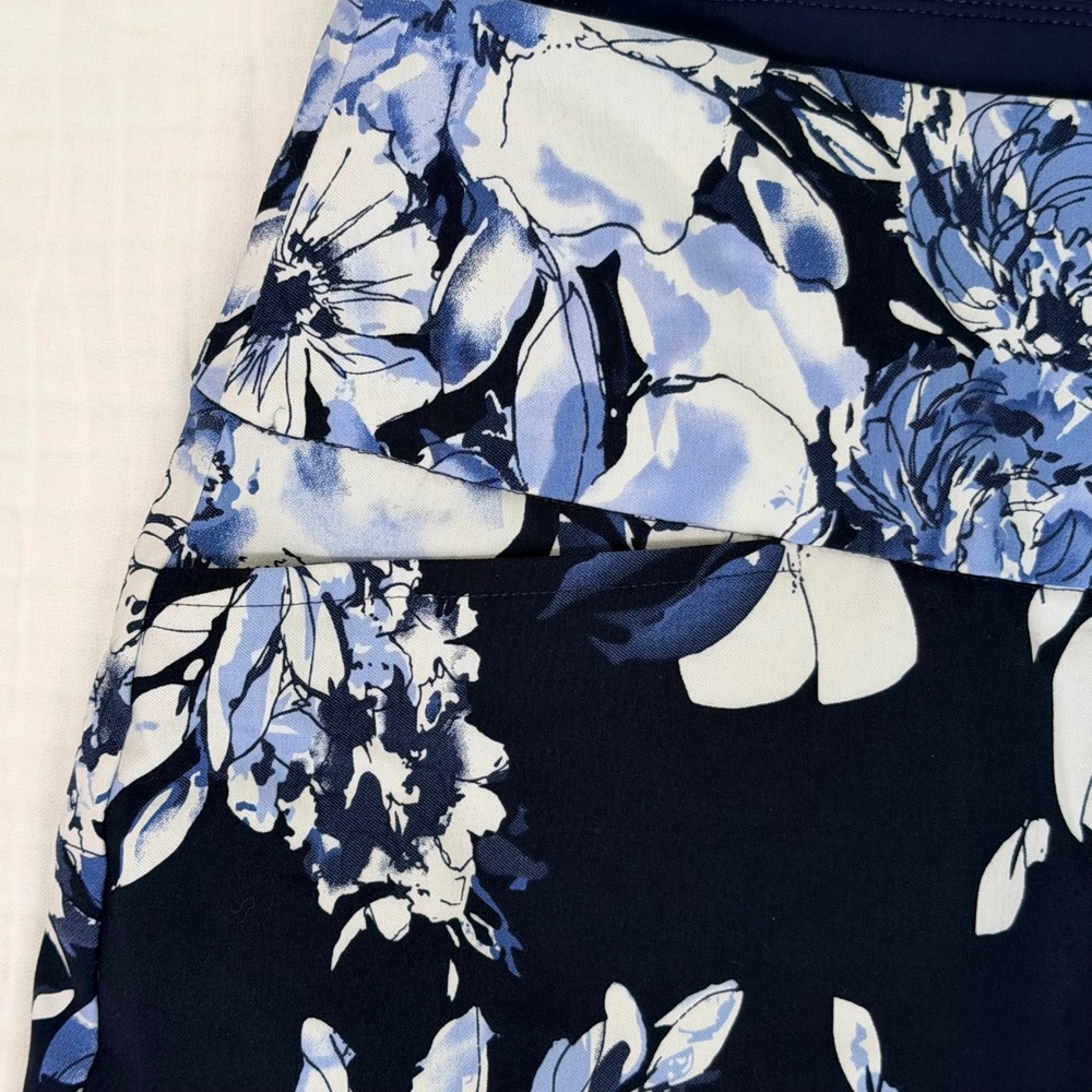 SC & CO Skort Skirt Pull On Medium Blue White Floral Pickleball Golf Athleisure - Picture 4 of 11